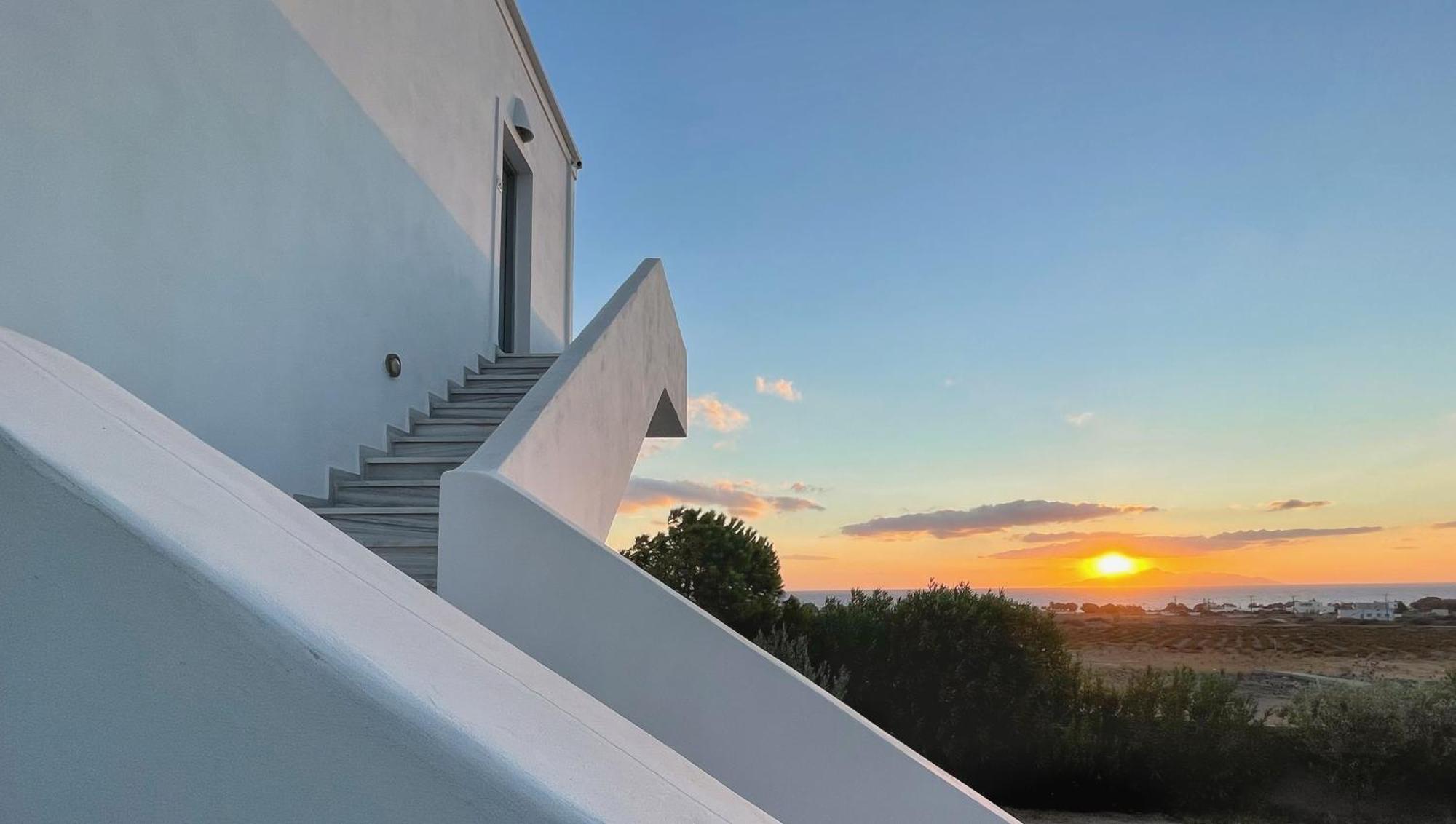 Hermoso Luxury Suites Monólithos Exterior photo