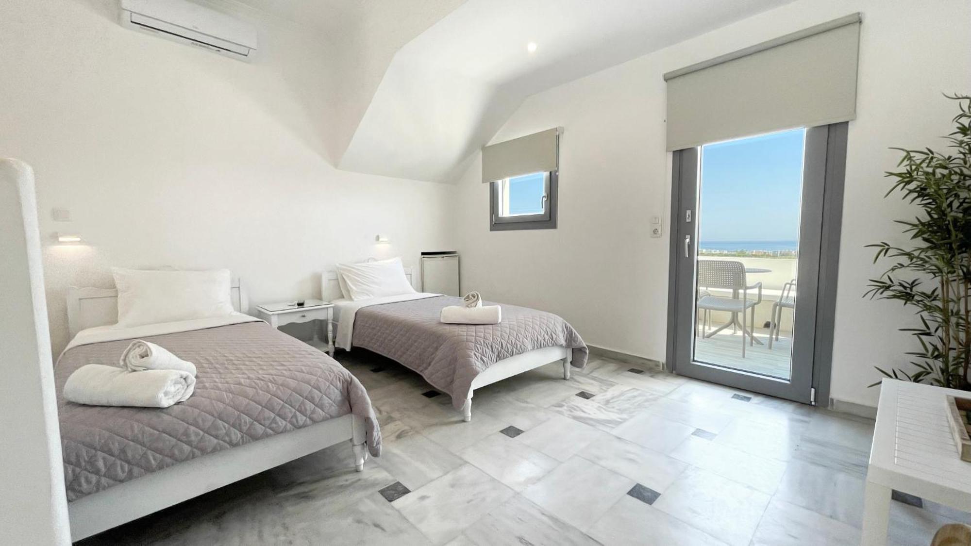 Hermoso Luxury Suites Monólithos Room photo